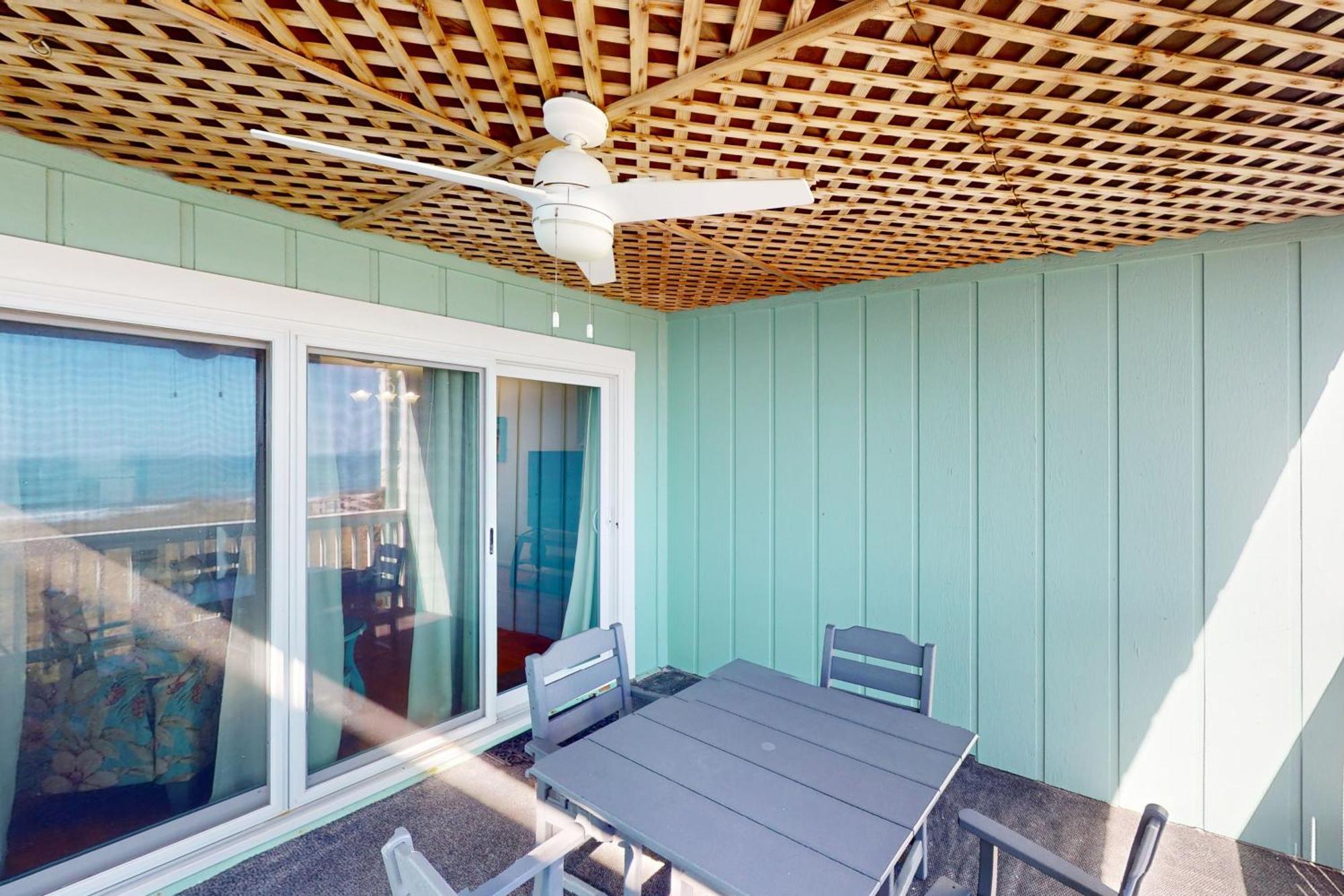 Reef Therapy Carolina Beach Exterior photo